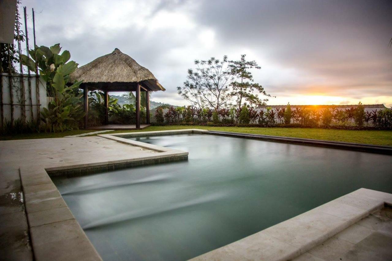 Villa Putih Lovina Exterior foto