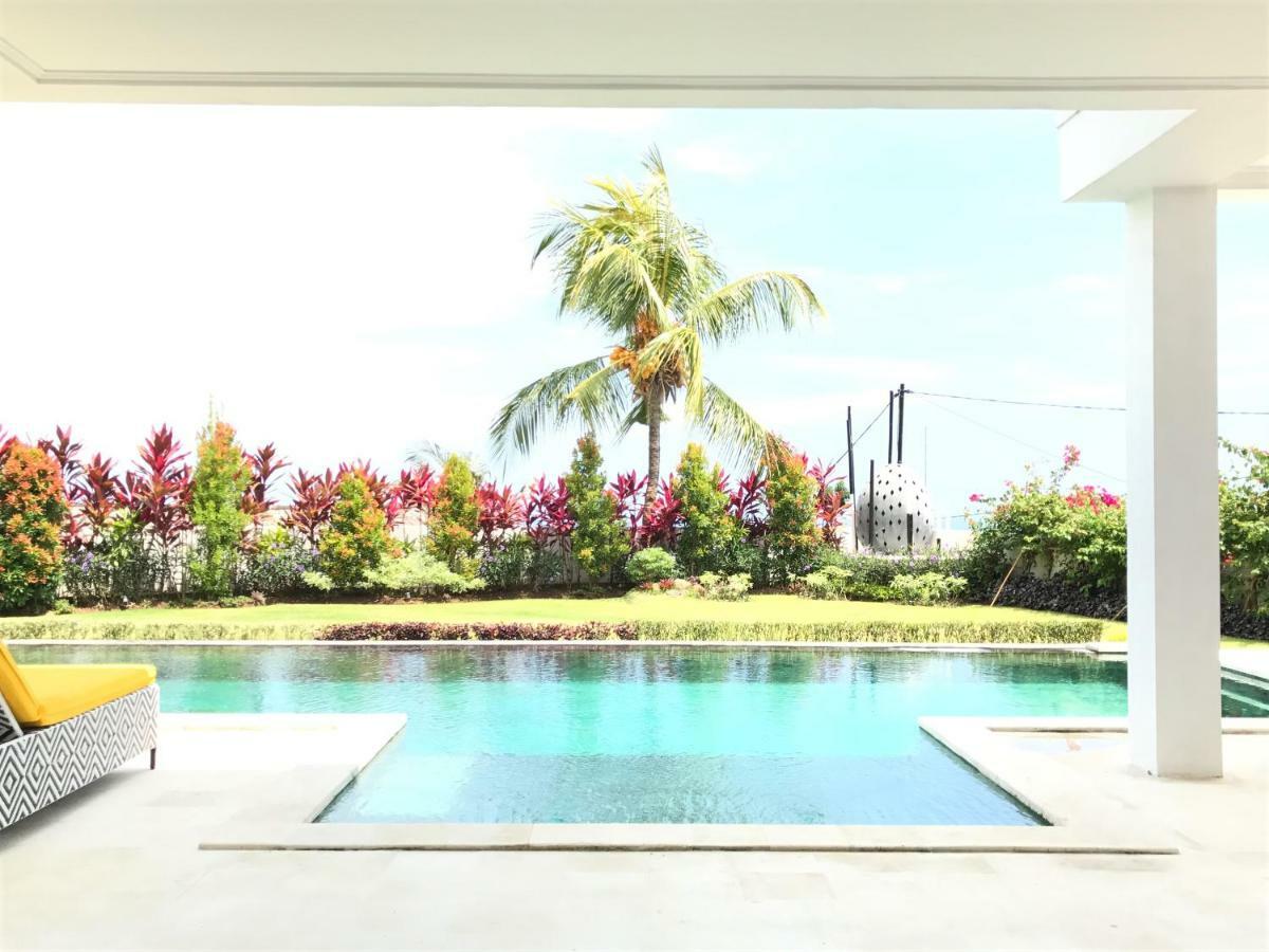 Villa Putih Lovina Exterior foto