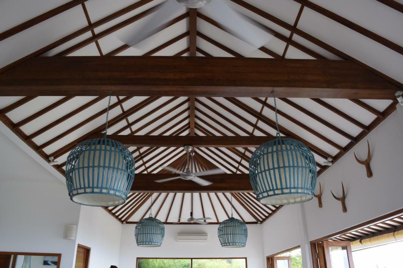 Villa Putih Lovina Exterior foto